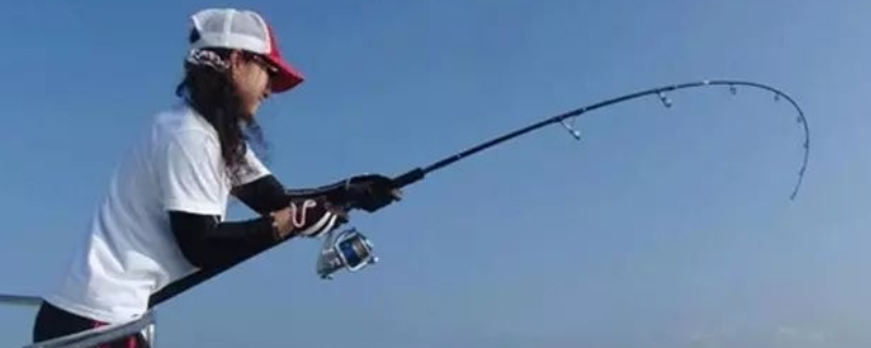 钓黑鱼选择什么样的鱼钩，附线组搭配与实用钓法