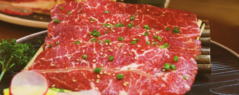 雪花牛肉是牛的哪个部位，其实就是牛肉中的脂肪
