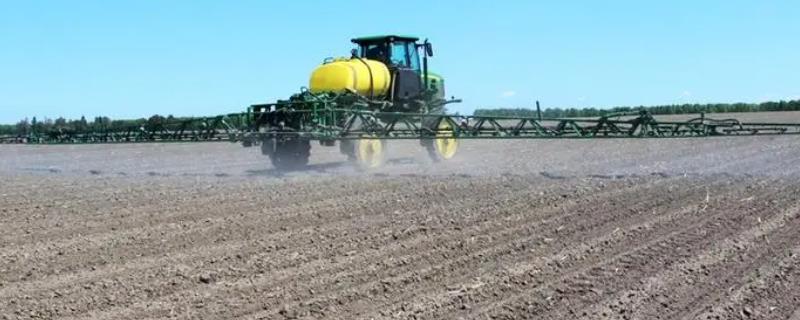 乙草胺适用作物，适合对大豆、花生、玉米等旱田作物使用